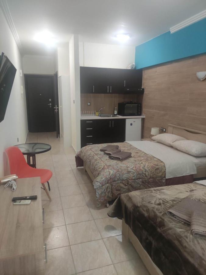 G M 3 Rooms Kentpo In The Heart Of The City Larissa Luaran gambar